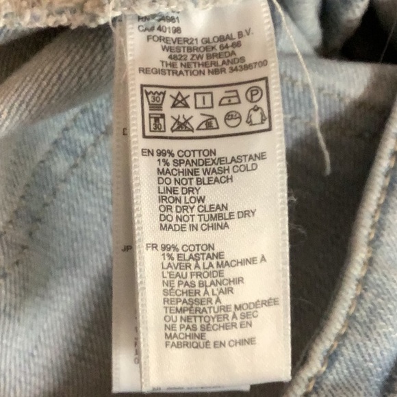 Forever 21 Size 27 Light Blue Distressed Denim Jeans. Preloved. - Picture 3 of 5